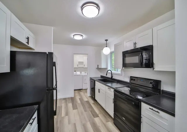 3rd image of 419 Mckinley St Sw, Staples, MN 56479 | MLS# 7120940