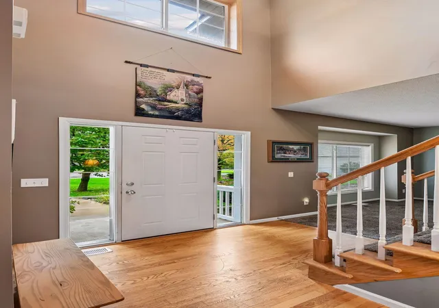 Photo 3 of Single family home for sale at 848 Bridle Crk Ln, Jordan, MN 55352 | MLS# 7120944 | Listing updated on 2026-10-07
