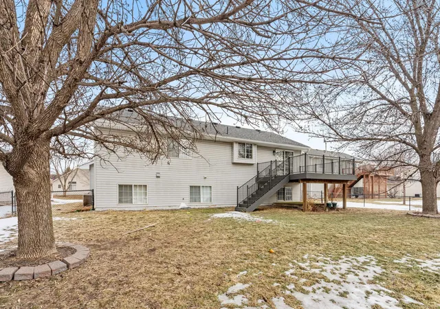 Photo 3 of Single family home for sale at 950 Herbert St, Jordan, MN 55352 | MLS# 7120946 | Listing updated on 2026-08-07