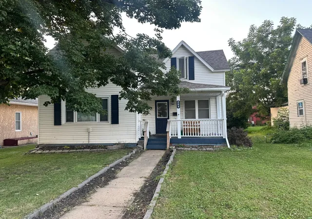 2nd image of 203 3rd St Sw, Stewartville, MN 55976 | MLS# 7120947