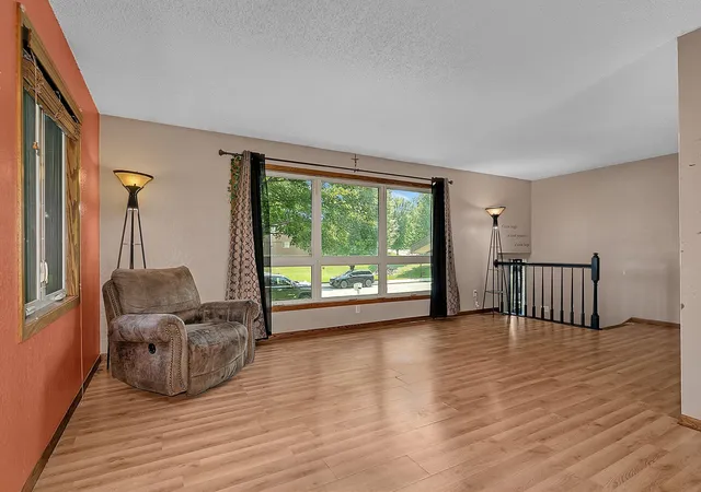 4th image of 811 2Nd St N, Cold Spring, MN 56320 | MLS# 7120958