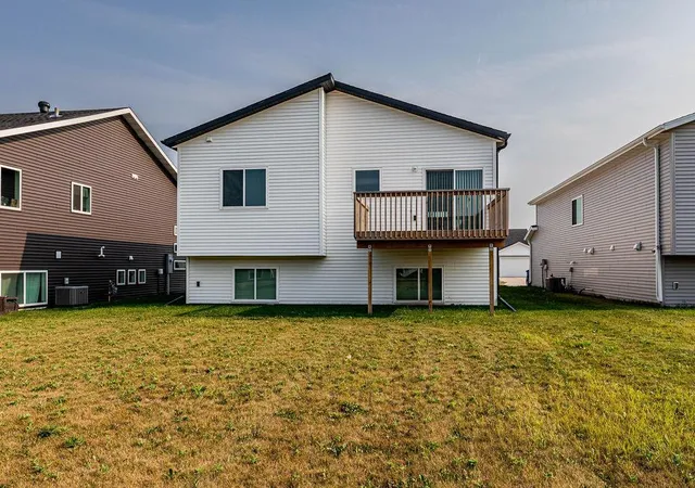 Photo 3 of Single family home for sale at 3062 39th Avenue S, Moorhead, MN 56560 | MLS# 7121006 | Listing updated on 2026-08-04