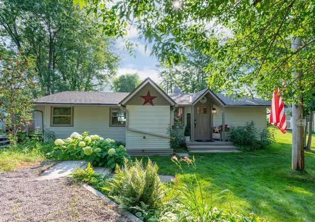 Photo 3 of Single family home for sale at 29729 Dahlia St Nw, Isanti, MN 55040 | MLS# 7121009 | Listing updated on 2026-08-27