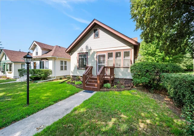 1st image of 3700 16th Ave S, Minneapolis, MN 55407 | MLS# 7121038