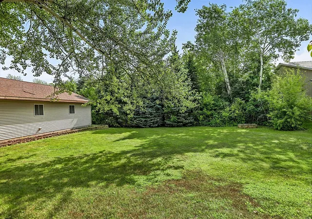 3rd image of 2292 Hennepin Ave N, Glencoe, MN 55336 | MLS# 7121042
