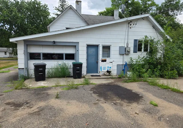 1st image of 1007 7th St Ne, Little Falls, MN 56345 | MLS# 7121069