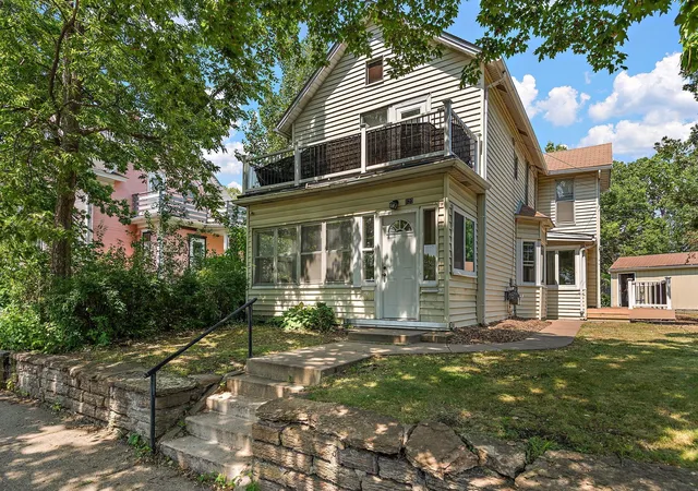 Listing Photo 4 - Condo for sale in building located at 820 18th Ave N, Minneapolis, MN 55411