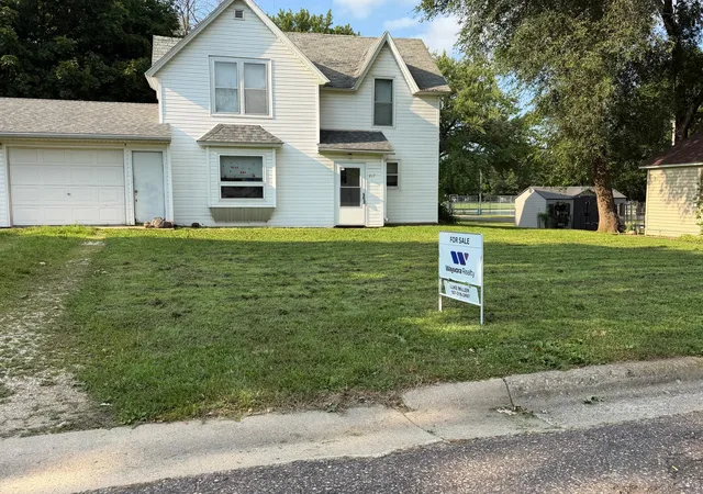 8th image of 217 E Benton St, Le Roy, MN 55951 | MLS# 7121078