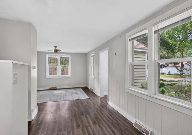 Photo 3 of Single family home for sale at 306 2nd Avenue Ne, Glenwood, MN 56334 | MLS# 7121079 | Listing updated on 2026-08-21