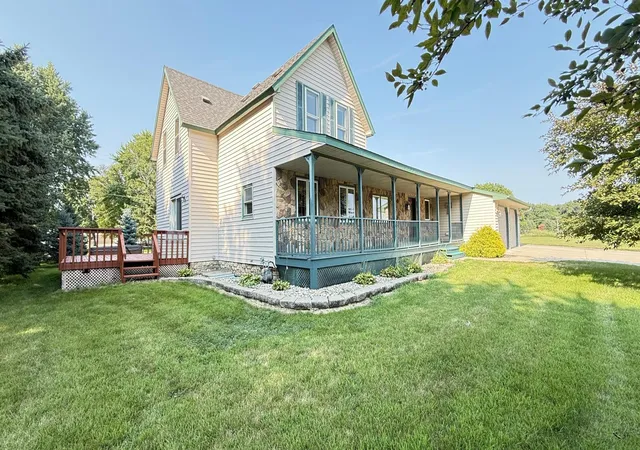 Photo 2 of Single family home for sale at 237 E Dahlstrom Ave, Appleton, MN 56208 | MLS# 7121086 | Listing updated on 2026-08-05