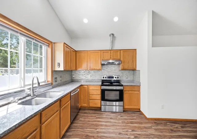 Photo 4 of Single family home for sale at 16036 Goodview Ct, Lakeville, MN 55044 | MLS# 7121107 | Listing updated on 2026-09-26