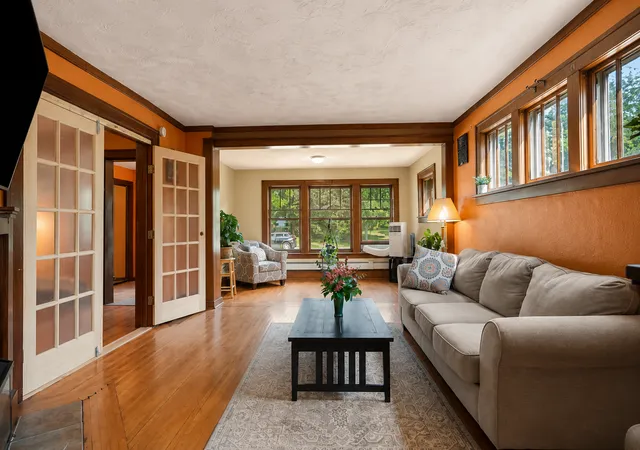 Photo 2 of Single family home for sale at 529 9th St Nw, Willmar, MN 56201 | MLS# 7121140 | Listing updated on 2026-08-28