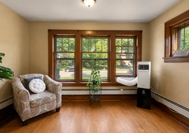 Photo 3 of Single family home for sale at 529 9th St Nw, Willmar, MN 56201 | MLS# 7121140 | Listing updated on 2026-08-28