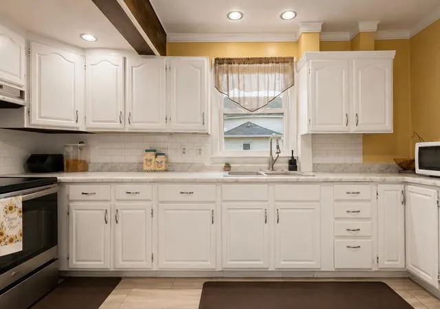 Photo 4 of Single family home for sale at 529 9Th St Nw, Willmar, MN 56201 | MLS# 7121140 | Listing updated on 2026-10-02