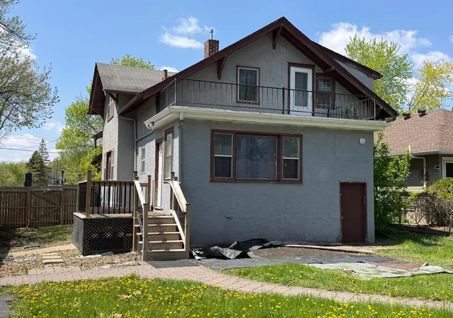 Photo 3 of Sale Pending at 1001 2nd Street N, Fargo, ND 58102 | MLS# 7121141 | Listing updated on 2026-09-07