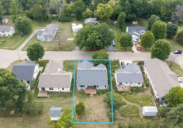 2nd image of 1317 7th St N, Cannon Falls, MN 55009 | MLS# 7121142