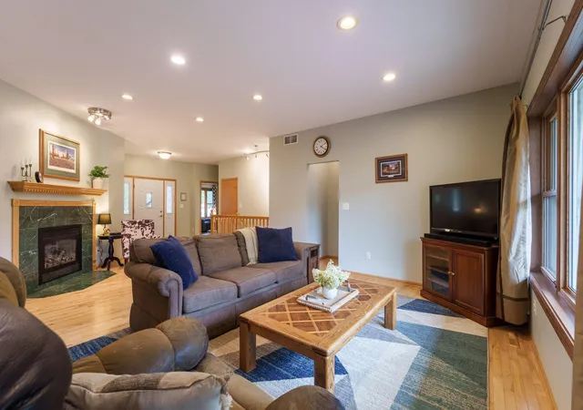 Photo 3 of Single family home for sale at 1317 7th Street N, Cannon Falls, MN 55009 | MLS# 7121142 | Listing updated on 2026-08-31