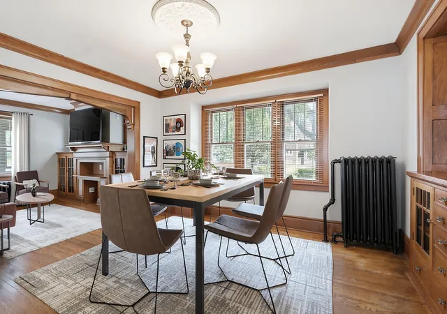 Photo 2 of Single family home for sale at 252 Stevens St W, Saint Paul, MN 55107 | MLS# 7121144 | Listing updated on 2026-10-29