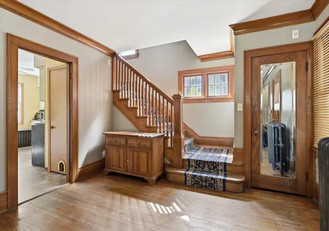Photo 4 of Single family home for sale at 252 Stevens St W, Saint Paul, MN 55107 | MLS# 7121144 | Listing updated on 2026-10-29