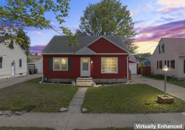 Photo 2 of Single family home for sale at 812 14th Avenue Ne, Rochester, MN 55906 | MLS# 7121145 | Listing updated on 2026-09-04