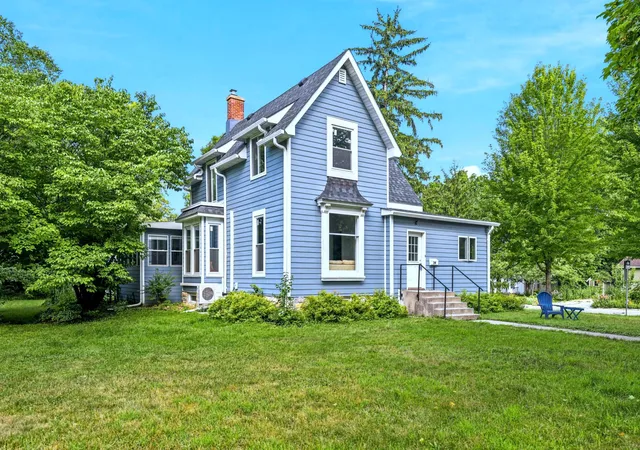 Photo 1 of Single family home for sale at 200 Maple St, Northfield, MN 55057 | MLS# 7121149 | Listing updated on 2026-09-13