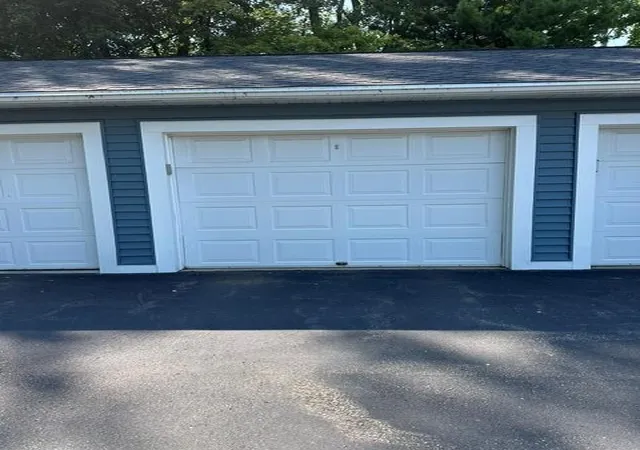 Photo 3 of Condo for sale at 1389 Berry Ridge Rd #103, Saint Paul, MN 55123 | MLS# 7121152 | Listing updated on 2026-08-05