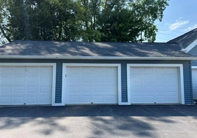 Photo 3 of Condo for sale at 1389 Berry Ridge Rd #103, Saint Paul, MN 55123 | MLS# 7121152 | Listing updated on 2026-08-05