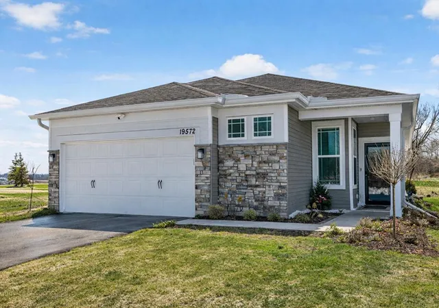 1st image of 19572 102Nd Pl, Rogers, MN 55374 | MLS# 7121156