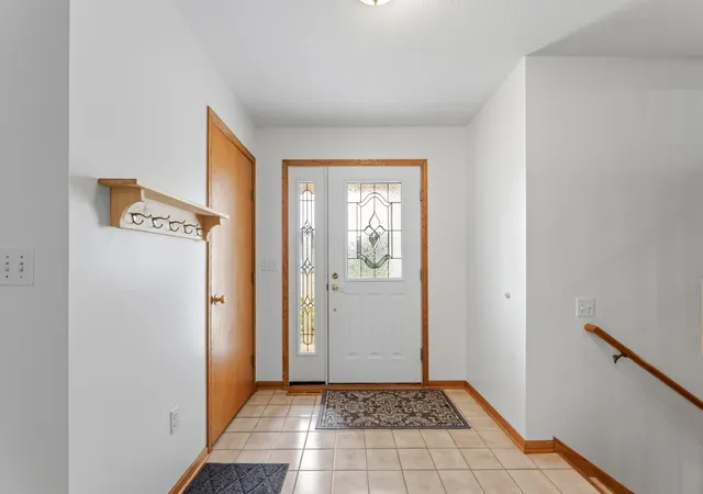 Photo 1 of Single family home for sale at 190 Benson Dr, Lewiston, MN 55952 | MLS# 7121159 | Listing updated on 2026-08-21