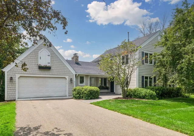 1st image of 2775 White Oak Cir, Long Lake, MN 55356 | MLS# 7121173