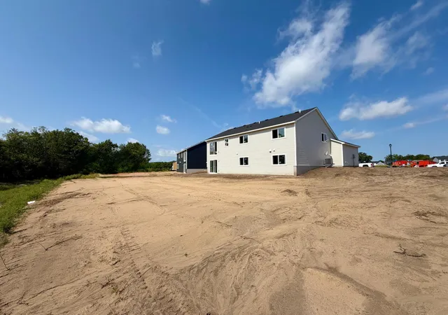 2nd image of 37528 Greenway Ave, North Branch, MN 55056 | MLS# 7121176
