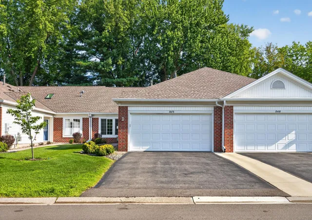 Photo 3 of Single family home for sale at 10478 Bay View Ln, Saint Paul, MN 55129 | MLS# 7121189 | Listing updated on 2026-08-31