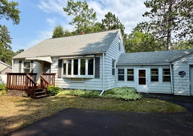 2nd image of 4618 S Arrowhead Ln, Moose Lake, MN 55767 | MLS# 7121198