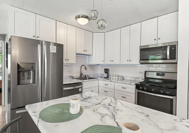 Photo 1 of Single family home for sale at 9601 Lonsdale Cir, Minnetonka, MN 55305 | MLS# 7121205 | Listing updated on 2026-09-04