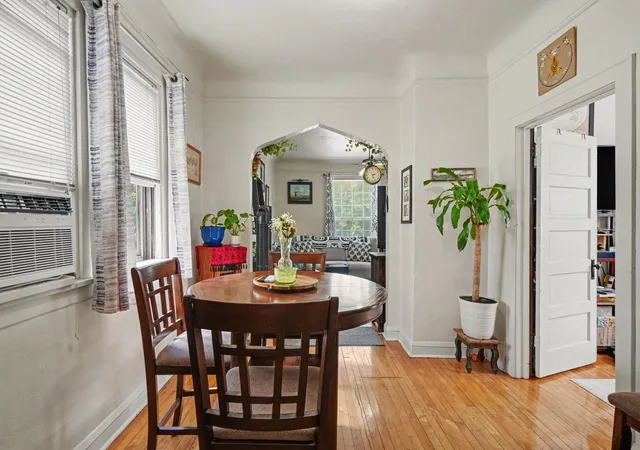 Listing Photo 4 - Condo for sale in building located at 2720 Grand Ave S, Minneapolis, MN 55408