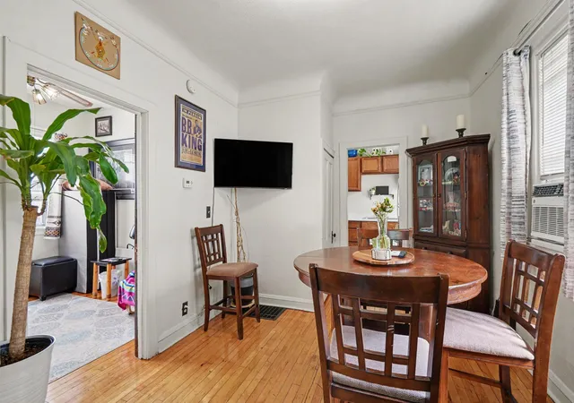 Listing Photo 5 - Condo for sale in building located at 2720 Grand Ave S, Minneapolis, MN 55408