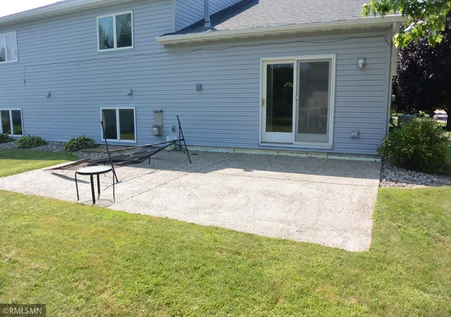 3rd image of 1714 Louden Ave N, Glencoe, MN 55336 | MLS# 7121222