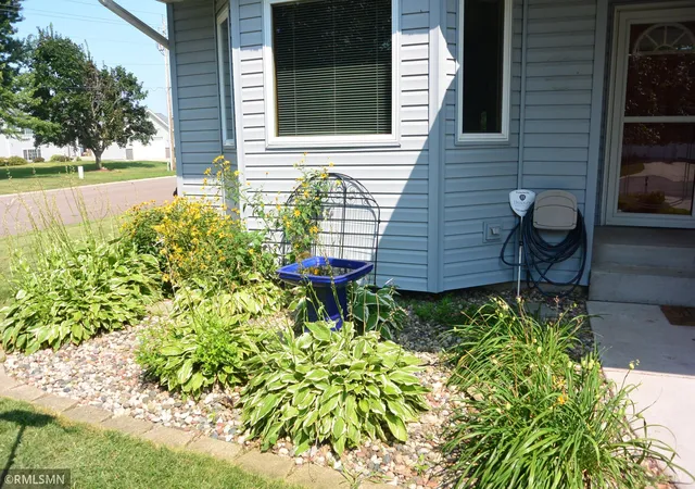 5th image of 1714 Louden Ave N, Glencoe, MN 55336 | MLS# 7121222