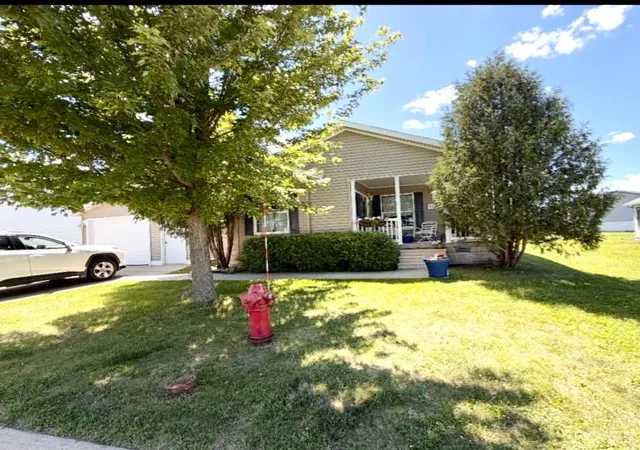 3rd image of 2205 Nightingale Ave Nw, Stewartville, MN 55976 | MLS# 7121229