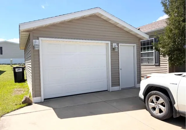 4th image of 2205 Nightingale Ave Nw, Stewartville, MN 55976 | MLS# 7121229