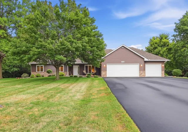 Photo 1 of Sale Pending at 7230 167th Street E, Prior Lake, MN 55372 | MLS# 7121237 | Listing updated on 2026-09-21