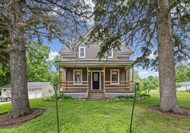 3rd image of 871 5Th St N, Dassel, MN 55325 | MLS# 7121253