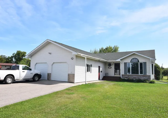 Single family home for sale at 220 4th Avenue SW, Baudette, MN 56623 | MLS# 7121277
