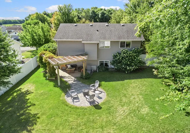 1st image of 1419 17th Ave Se, Saint Joseph, MN 56374 | MLS# 7121292
