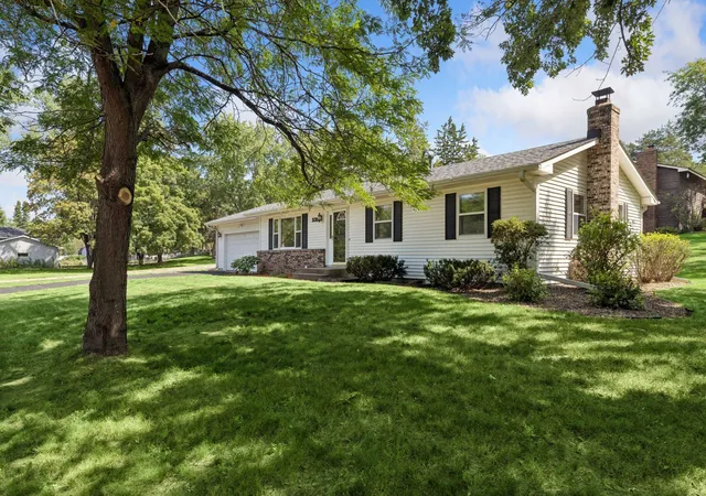Photo 3 of Single family home for sale at 235 Quality Ave N, Lakeland, MN 55043 | MLS# 7121320 | Listing updated on 2026-08-28