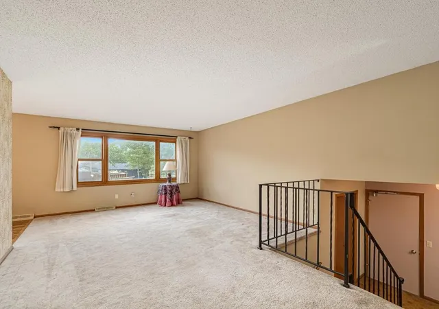 5th image of 820 203Rd Ln Ne, Cedar, MN 55011 | MLS# 7121321