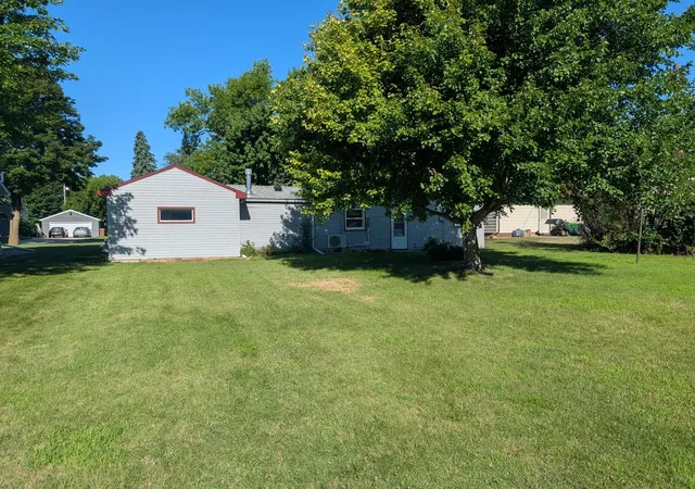 Photo 3 of Sale Pending at 808 S 11th Street, Montevideo, MN 56265 | MLS# 7121323 | Listing updated on 2026-08-27