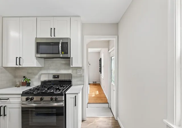 Photo 3 of Single family home for sale at 1859 Hoyt Ave E, Saint Paul, MN 55119 | MLS# 7121337 | Listing updated on 2026-09-19