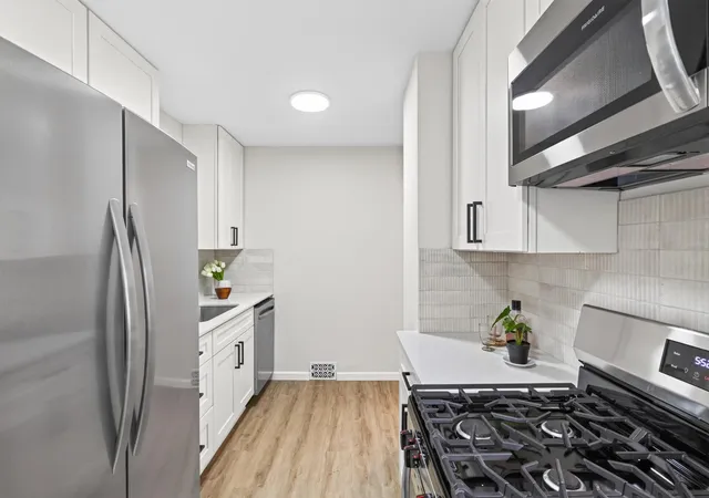 Photo 4 of Single family home for sale at 1859 Hoyt Ave E, Saint Paul, MN 55119 | MLS# 7121337 | Listing updated on 2026-09-19
