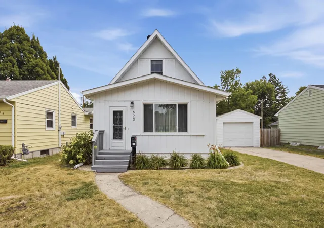 Photo 1 of Single family home for sale at 620 17th Street N, Moorhead, MN 56560 | MLS# 7121343 | Listing updated on 2026-09-16